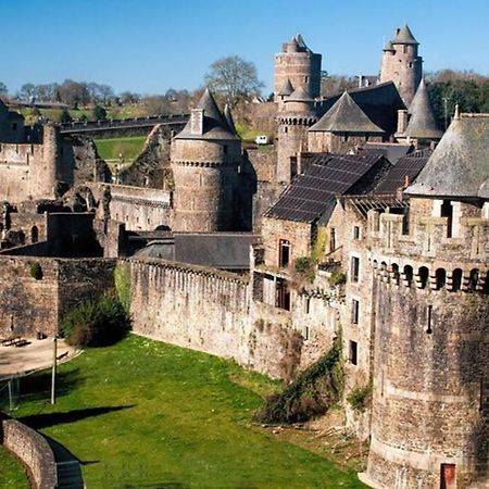 Appartement Proche Gare Routiere Fougères 外观 照片