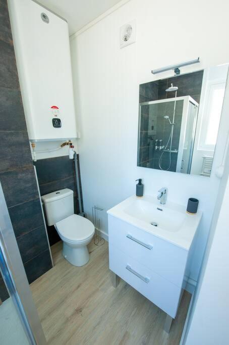 Appartement Proche Gare Routiere Fougères 外观 照片